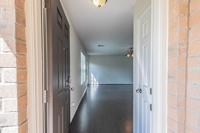 Building Photo - 16836 Northern Flicker Trail