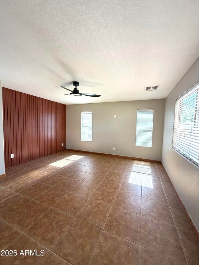 Building Photo - 3002 S 92nd Cir