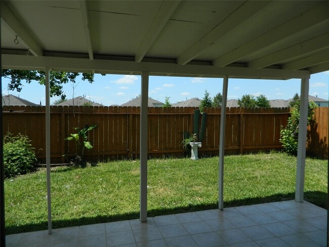 Building Photo - 7415 River Pines Dr