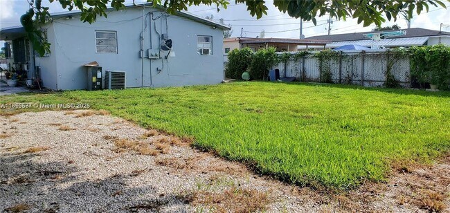 Building Photo - 2550 NW 68th St