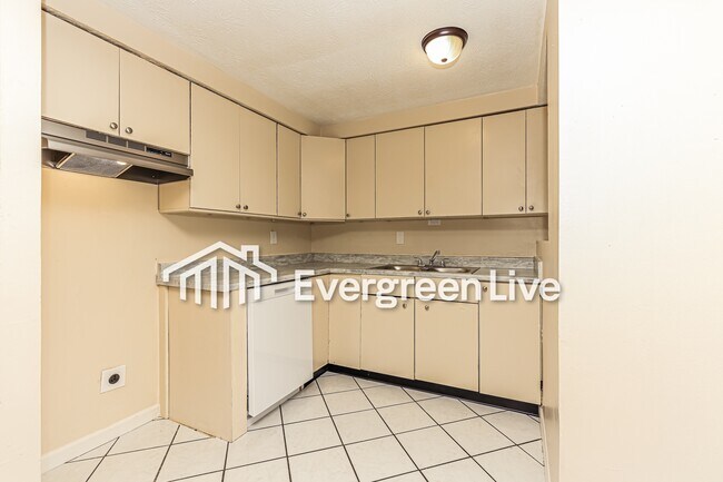 Building Photo - 6509 Harhmanville Rd