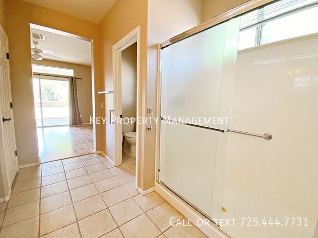 Building Photo - 2 BEDROOM SINGLE STORY IN AGE RESTRICTED S...