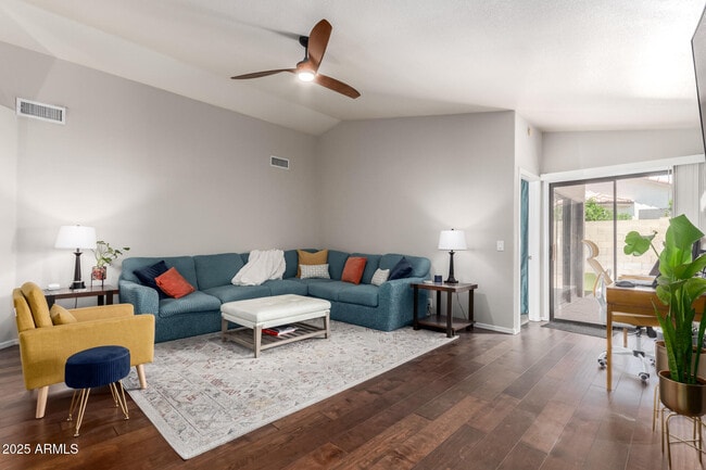 Building Photo - 4534 E Tanglewood Dr