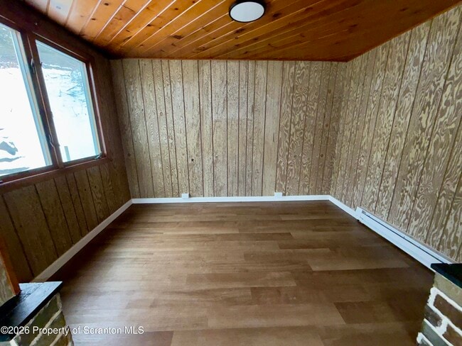 Building Photo - 41 Drummond St