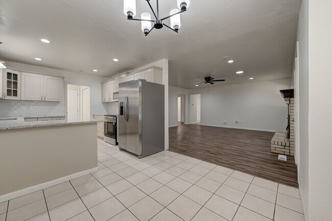 Building Photo - 4012 NW 62nd Terrace