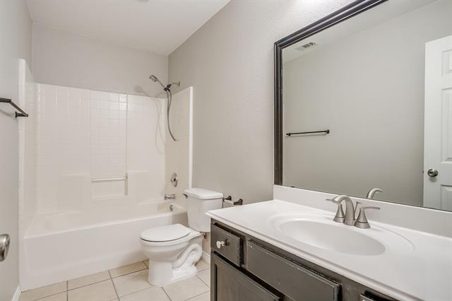 Building Photo - 10633 Lipan Trail