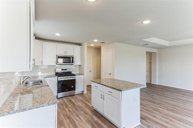 Building Photo - 16009 Wanderer Ln