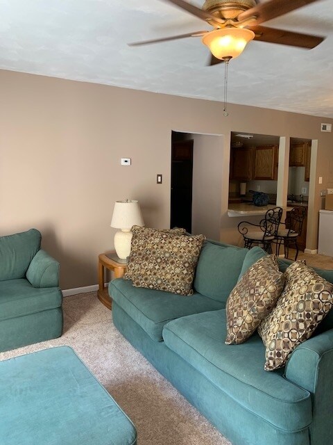 Building Photo - 10101 Prince Pl