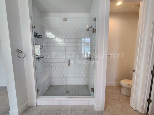 Building Photo - 12930 Galapago St