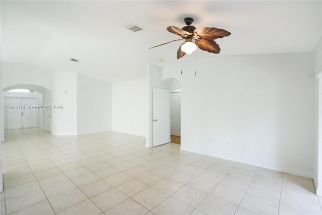Building Photo - 13950 SW 155th Ct