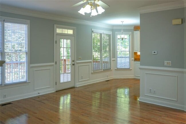 Building Photo - 385 Sweet Ivy Ln