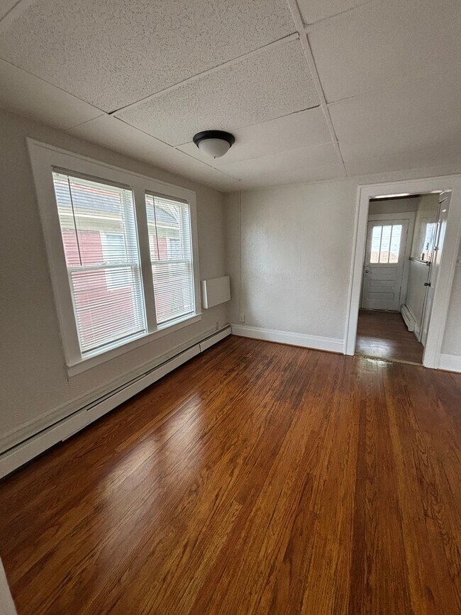 Building Photo - 128-130 Mildred Ave.