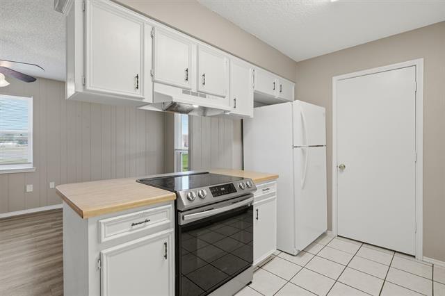 Building Photo - 128 Meador Ln