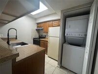 Building Photo - 5672 Rock Island Rd