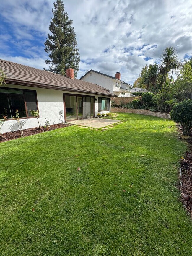 Building Photo - Renovated Home with Modern Comfort and Spacious Living