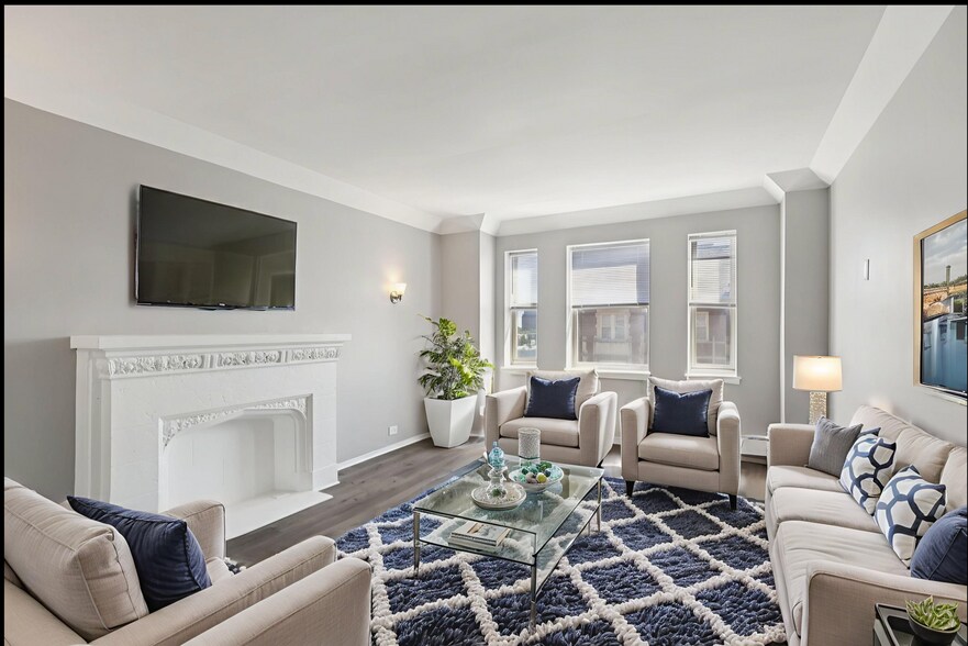 Interior Photo - Jeffery Cyril Apartments