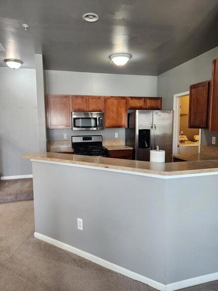 Building Photo - 23668 Northstone Village Dr