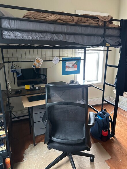 Building Photo - 822 Huntington Ave