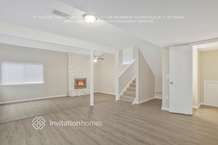 Building Photo - 4061 Oak Stone Dr