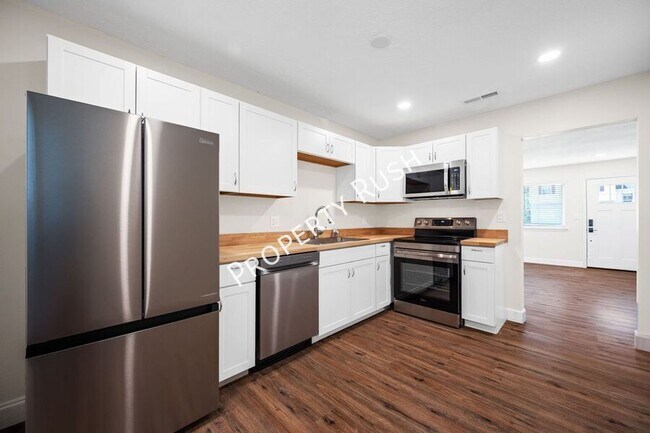 Building Photo - 64 Frawley Rd