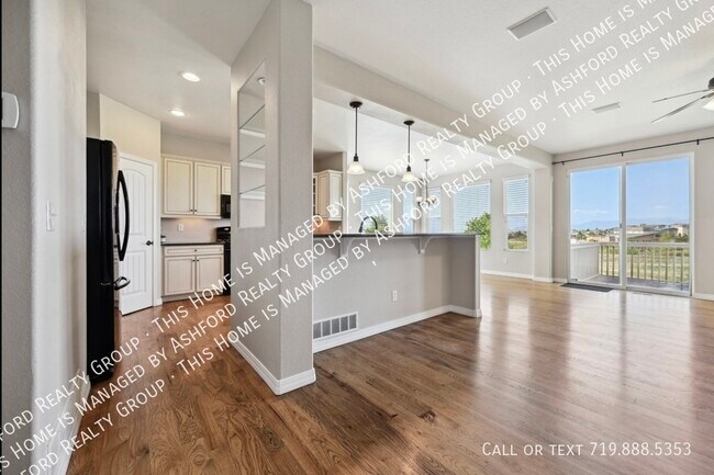 Building Photo - 10402 Capital Peak Way