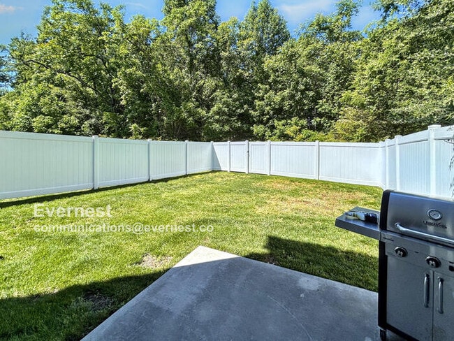 Building Photo - 3934 Grove Point Dr