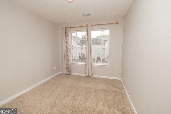 Building Photo - 2256 Nicole Dr