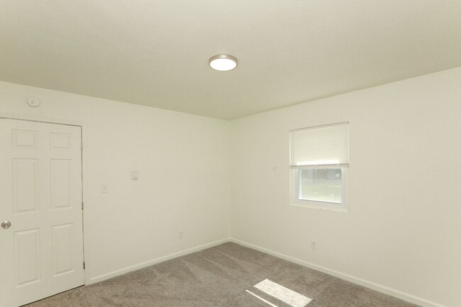 Building Photo - 8104 Turner Rd