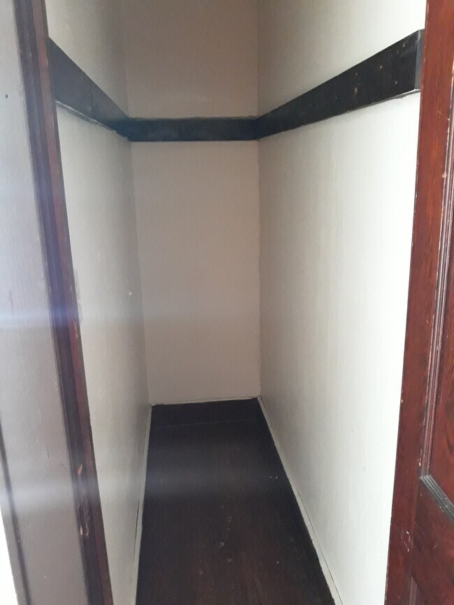 Building Photo - 265 Grand Ave