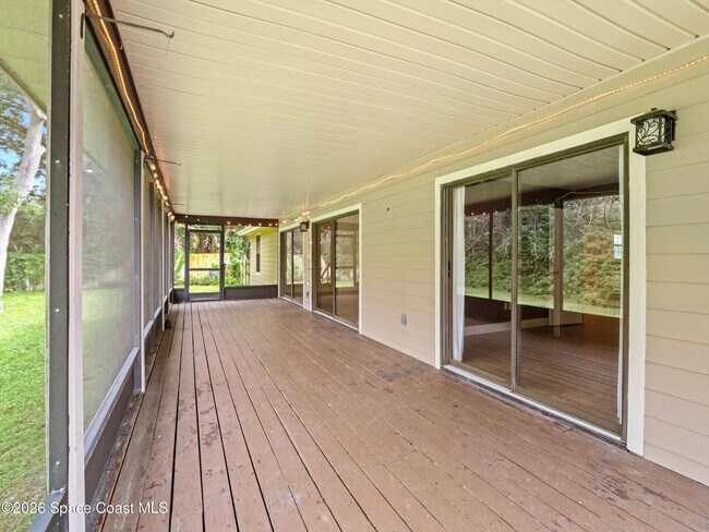 Building Photo - 3725 Laurette Rd
