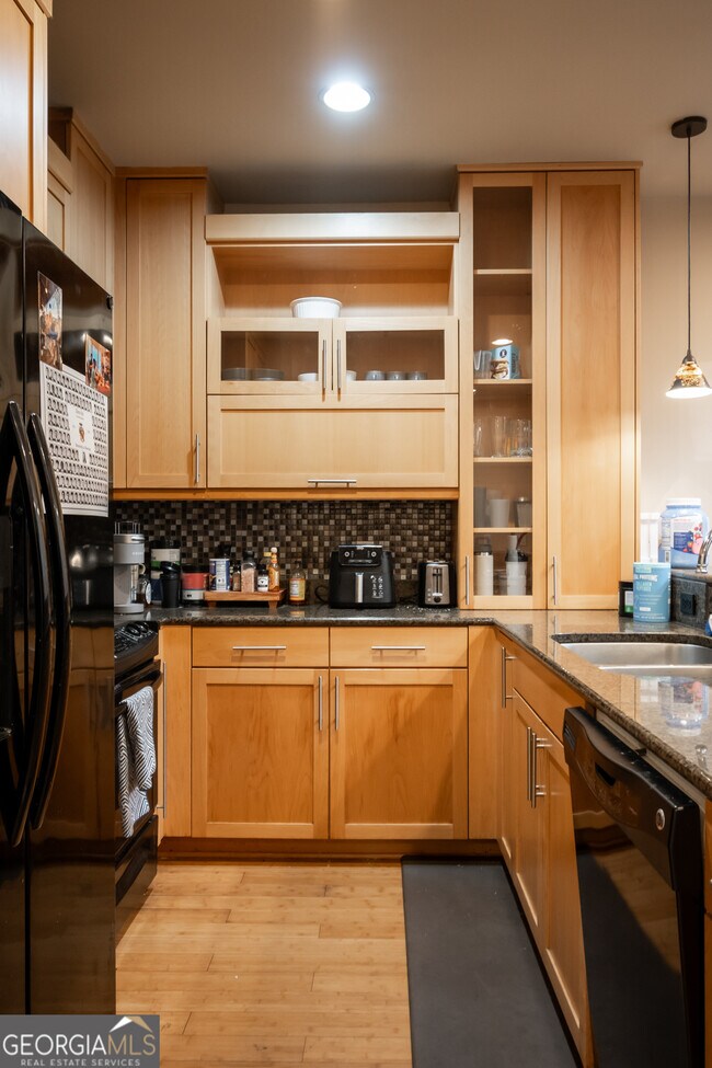 Building Photo - 118 Ruth Dr