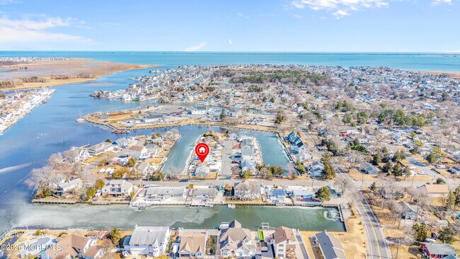 Building Photo - 804 Harbor Rd