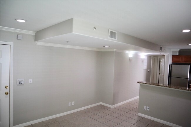 Building Photo - 3009 Speedway
