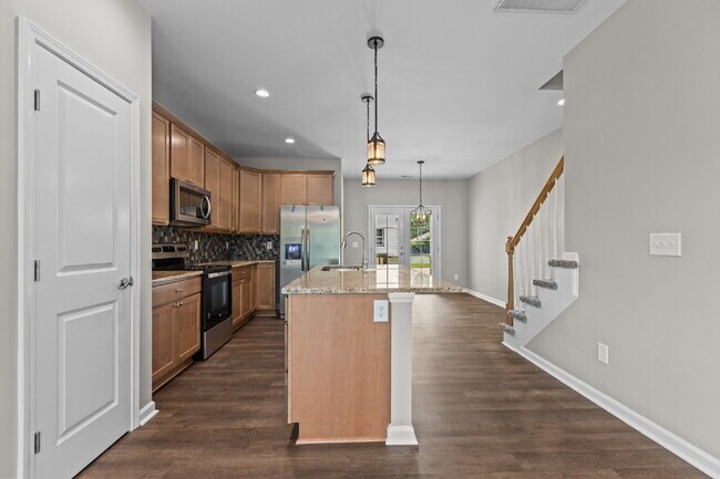 Building Photo - 214 N Guthrie Ave