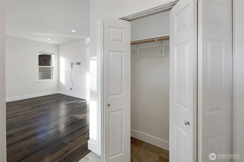 Building Photo - 85 Gerard Ln