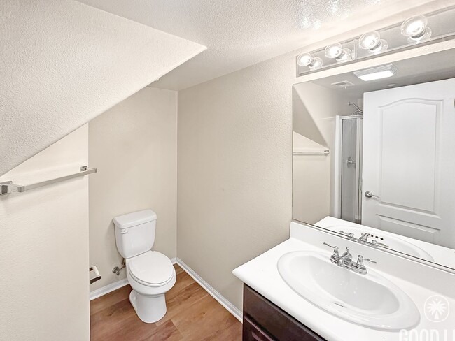 Building Photo - Modern 3-Story Townhome in Bay Park – 3BR/3.5BA with Pool, Balcony & In-Unit Laundry