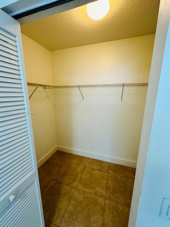 Building Photo - 41 SE 5th St