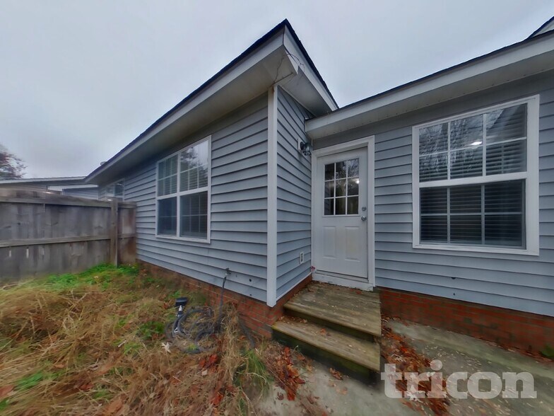 Building Photo - 538 Providence Crossing