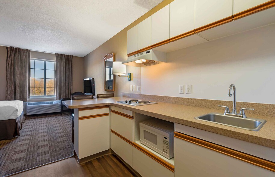 Building Photo - Furnished Studio-Minneapolis - Airport - E...
