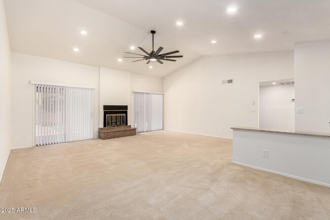 Building Photo - 9645 W Kimberly Way