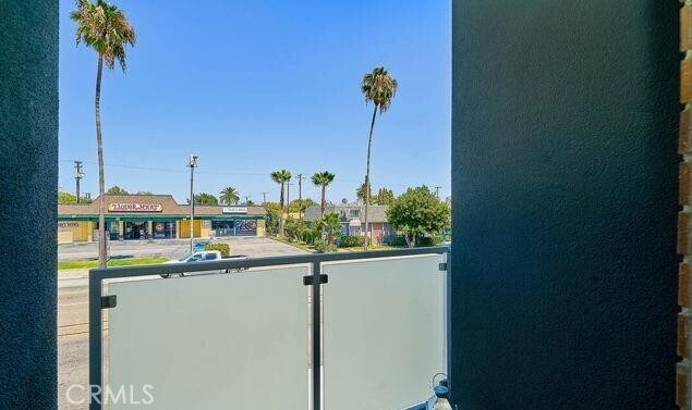 Building Photo - 801 S Anaheim Blvd