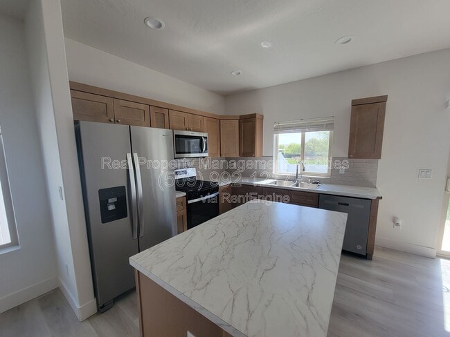 Building Photo - 6708 Dradie Pl