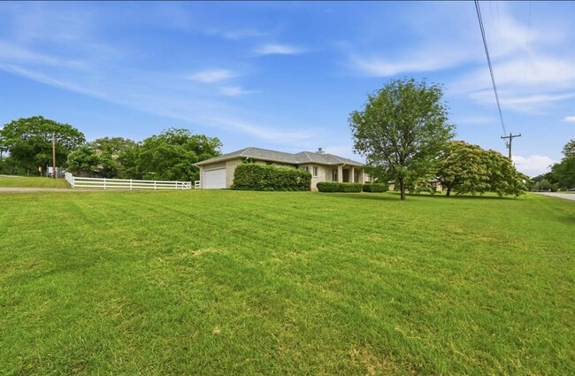 Building Photo - 12753 Burson Dr