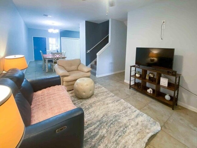 Building Photo - 116 Dolphin Rd