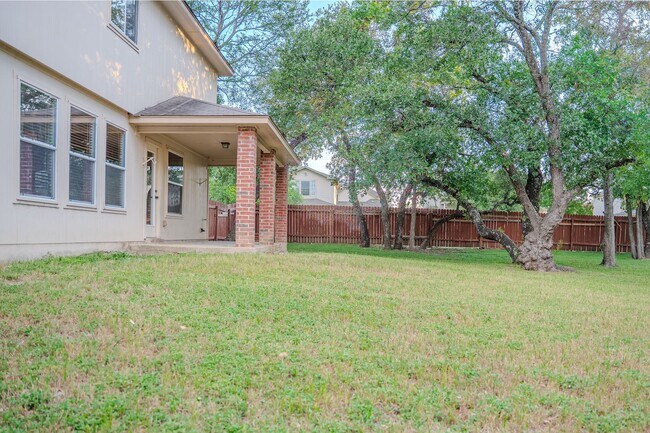 Building Photo - SOUTH KILLEEN HOME ON CORNER LOT ONLY $1950