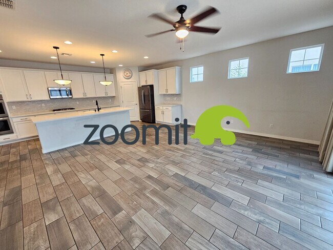 Building Photo - Wonderful 5 bedroom home **Coming Soon May 2026***