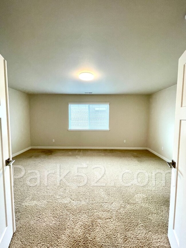 Building Photo - Half Off First Full Month! 4 Bedroom Single Family Home in Lacey