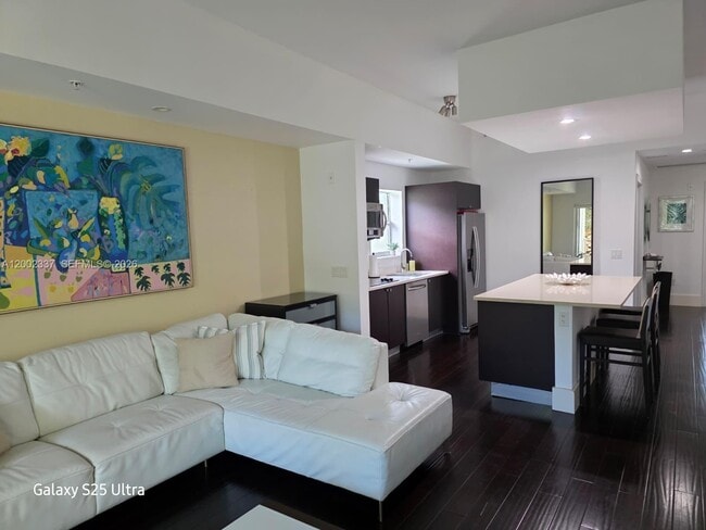 Building Photo - 5300 NW 87th Ave