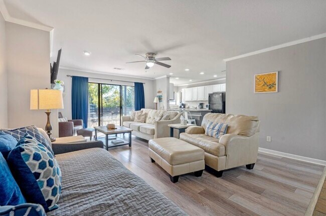 Building Photo - 5371 Central Ave