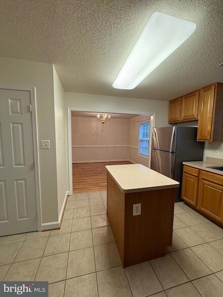 Building Photo - 309 Arlington Dr